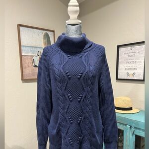 Women’s Gap Navy blue chunky cable knit turtleneck sweater Size Small EUC